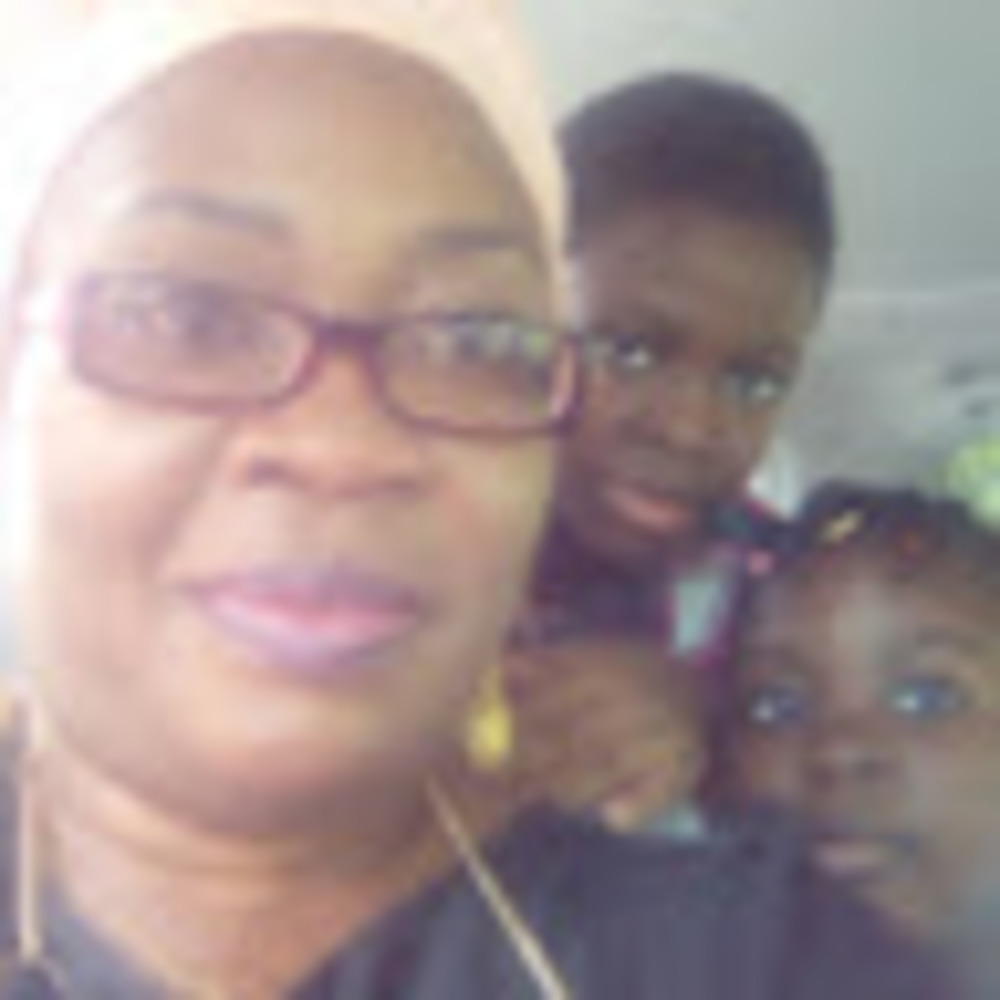 Meet your Posher, Yemi